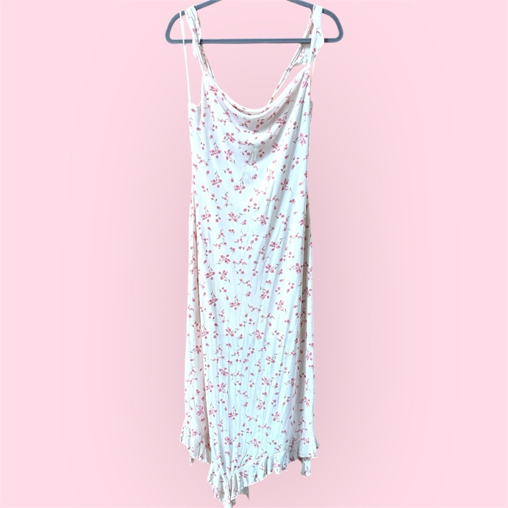 Pink Floral White sleeveless maxi dress with ruffled spaghetti strap